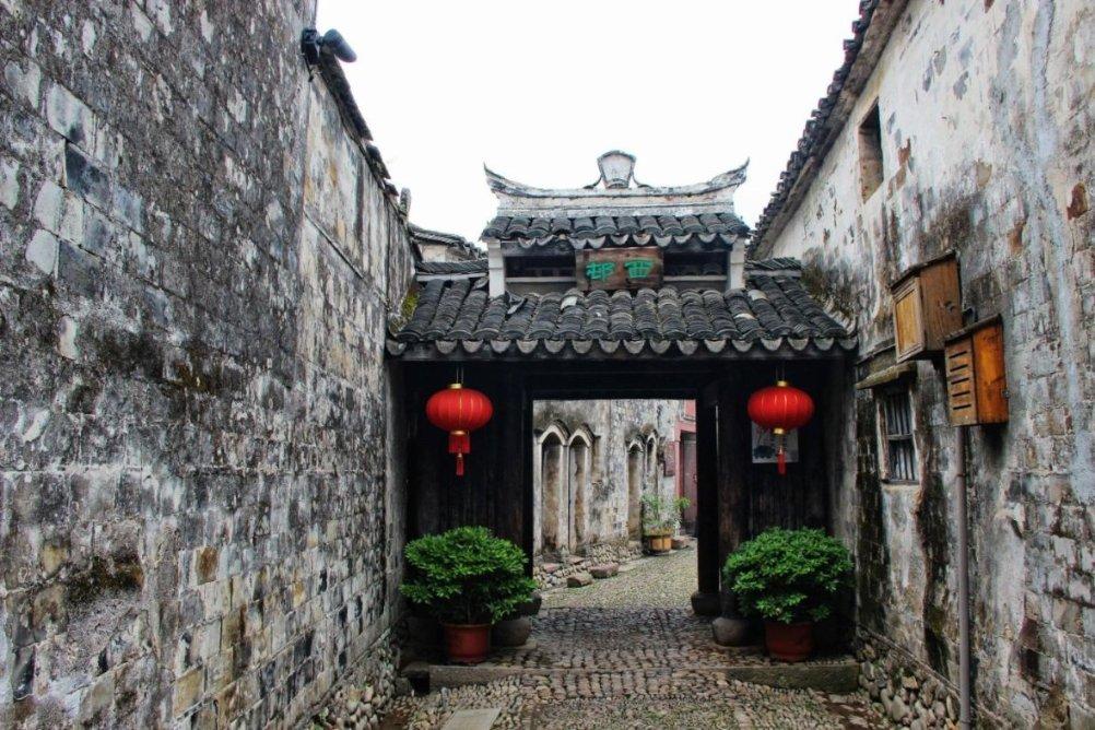 巧变同色